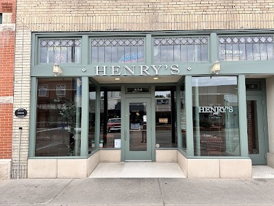 Henry's Pub